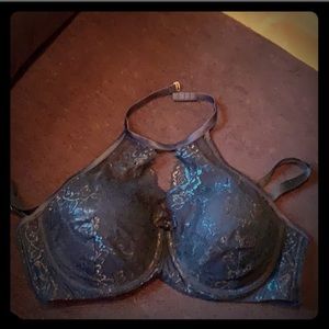 Ashley Graham 36 F (DDD) bra